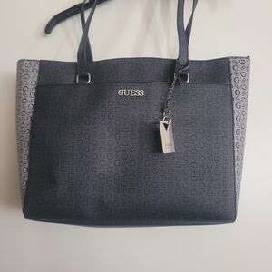 GUESS Tote Bag